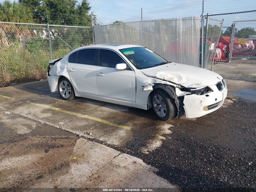 Photo of the 2009 BMW 528I