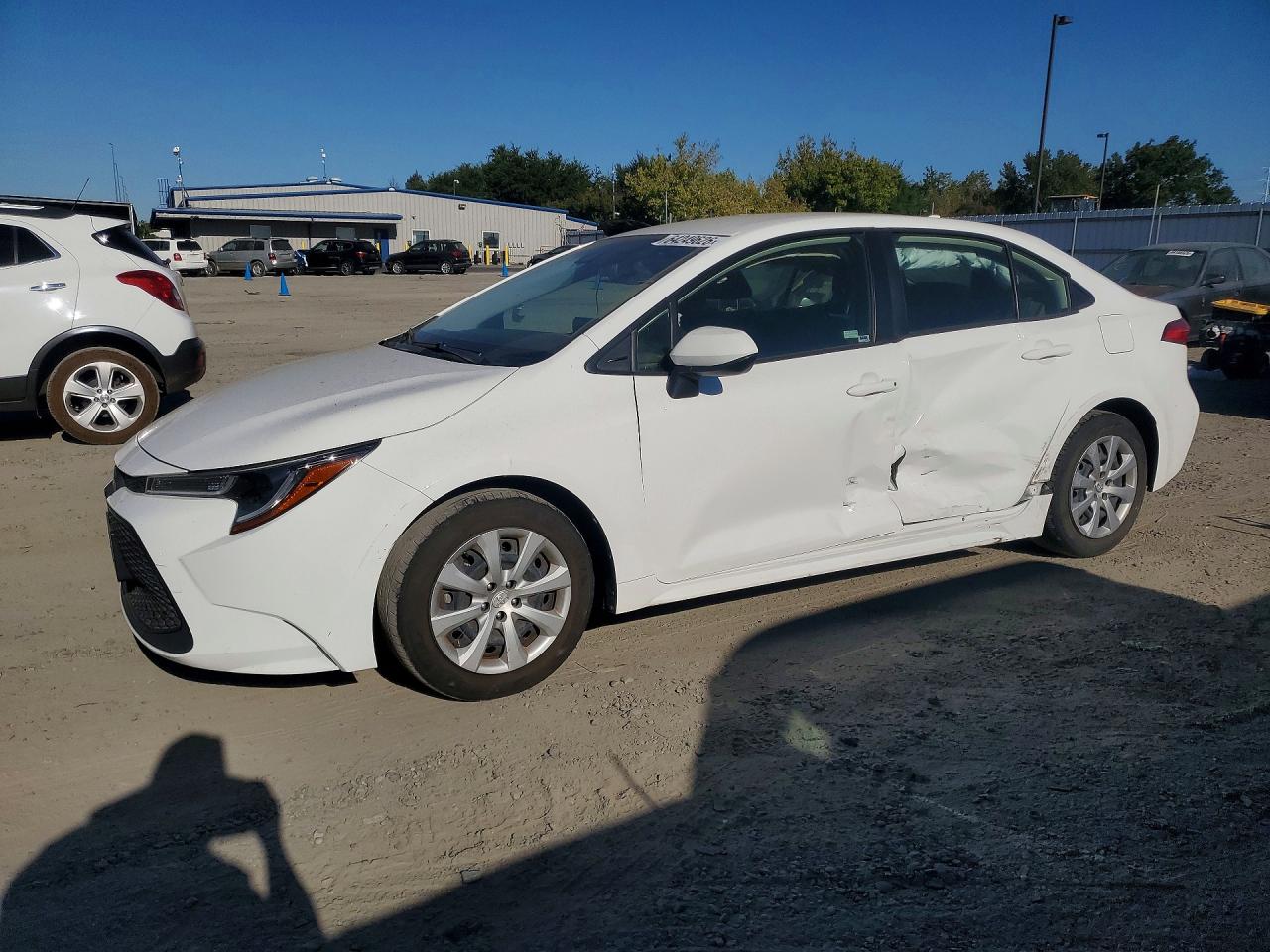 Photo of the 2021 TOYOTA COROLLA LE