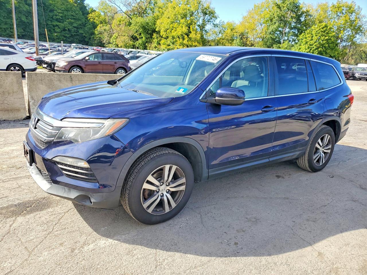 Photo of the 2016 HONDA PILOT EXL