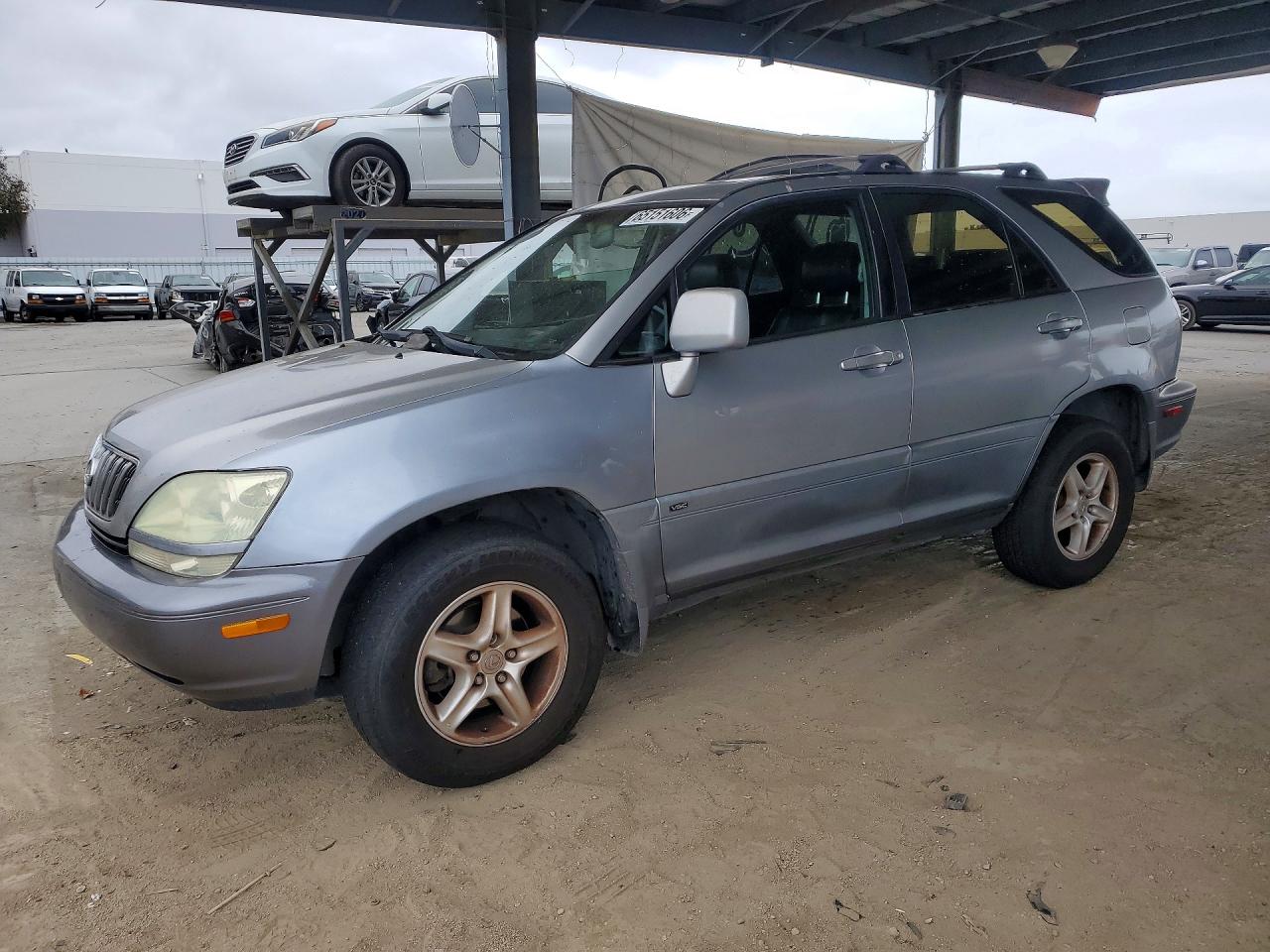 Photo of the 2001 LEXUS RX 300