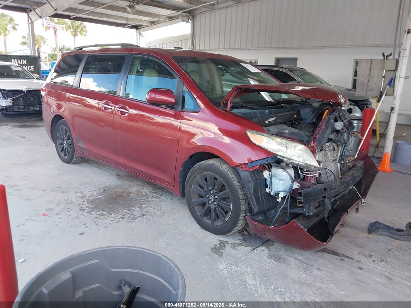 Photo of the 2012 TOYOTA SIENNA LIMITED V6 7 PASSENGER