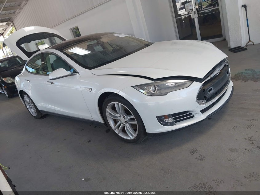Photo of the 2013 TESLA MODEL S