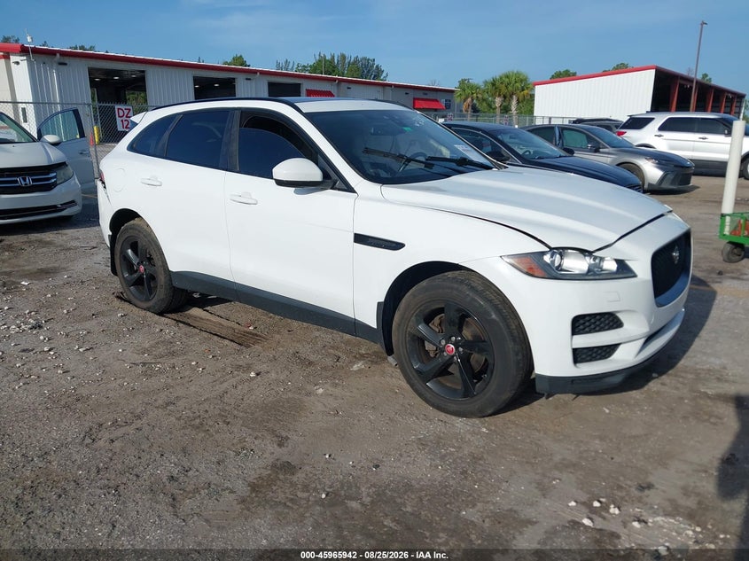 Photo of the 2018 JAGUAR F-PACE 25T PREMIUM
