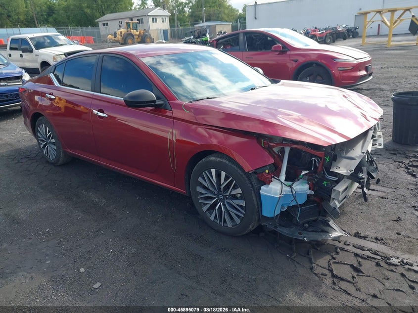 Photo of the 2024 NISSAN ALTIMA SV FWD