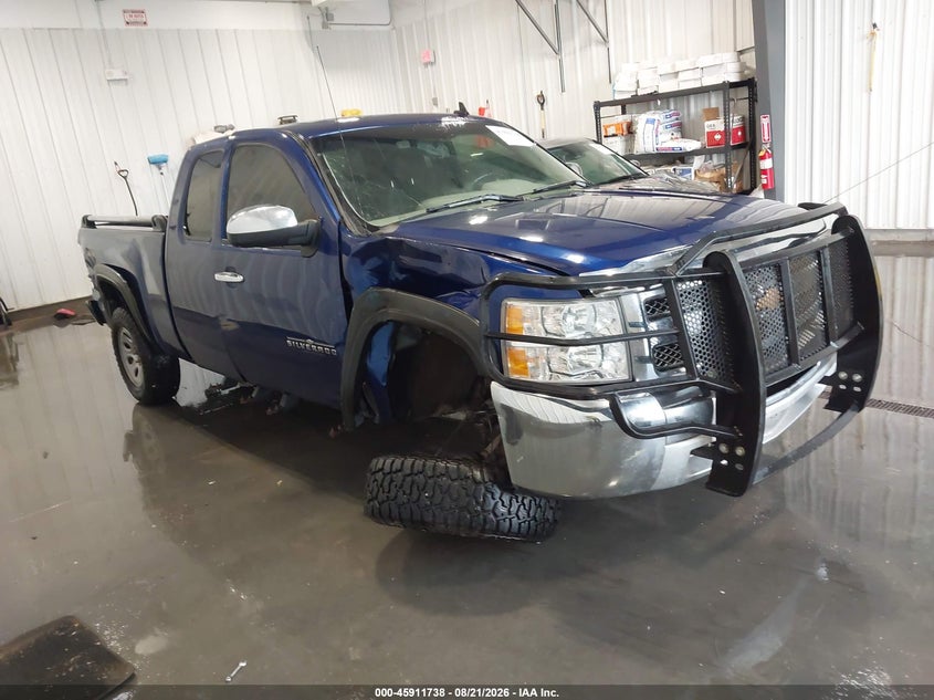 Photo of the 2013 CHEVROLET SILVERADO 1500 LS