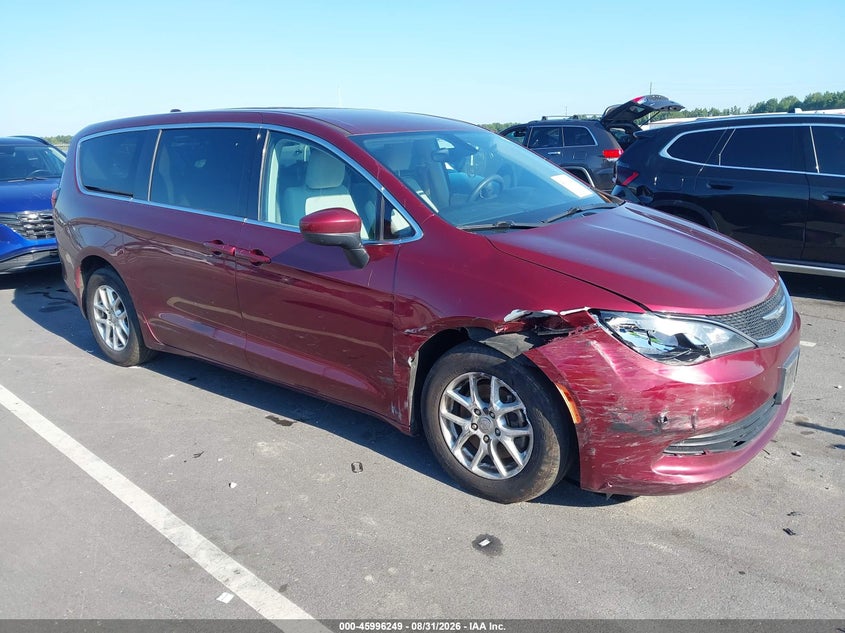 Photo of the 2017 CHRYSLER PACIFICA LX