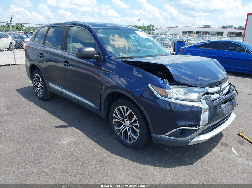 Photo of the 2018 MITSUBISHI OUTLANDER ES