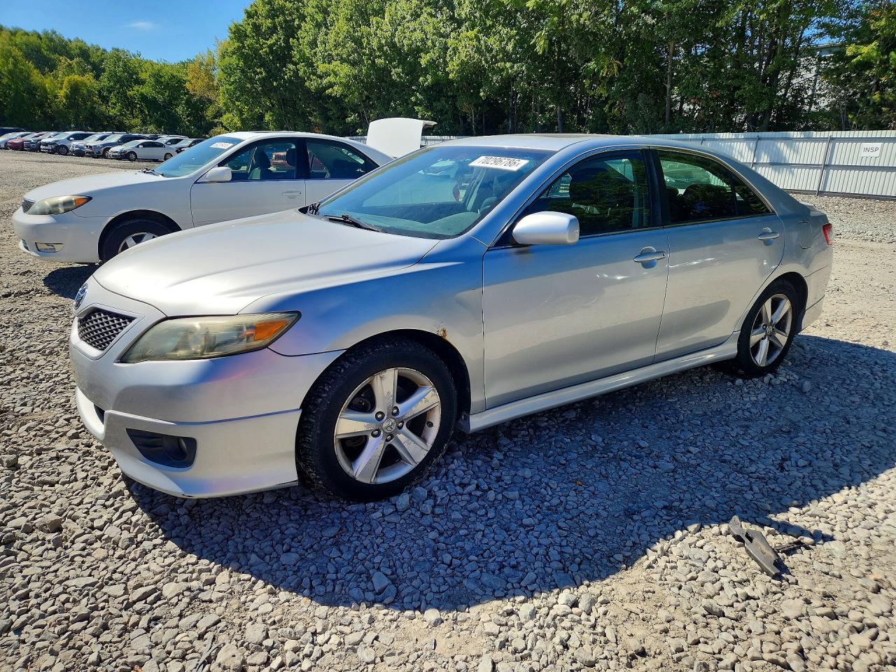 Photo of the 2010 TOYOTA CAMRY SE